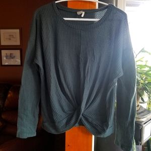 Long sleeve shirt/sweater